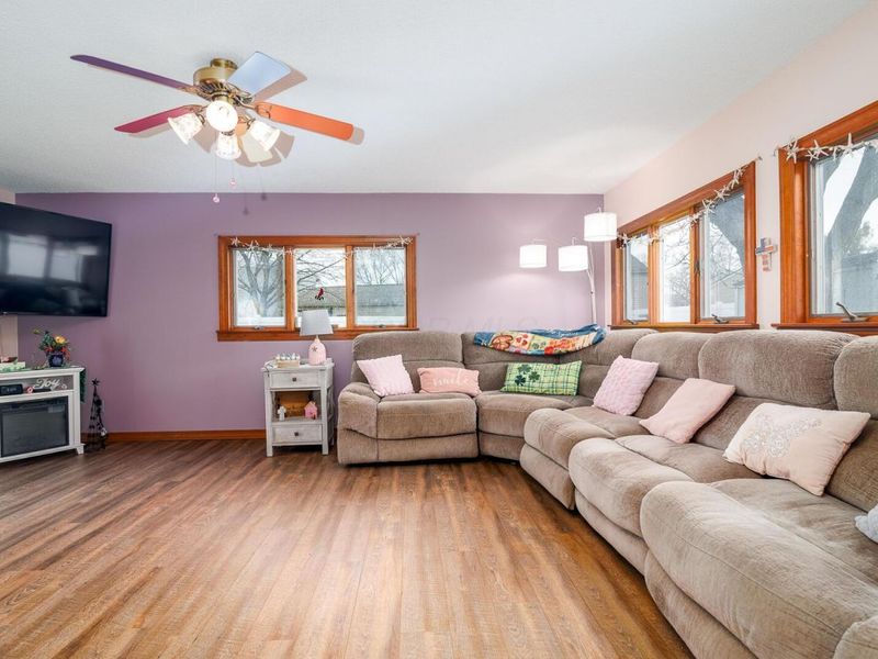 777 Celine Court, West Jefferson, OH 43162 Photo 4