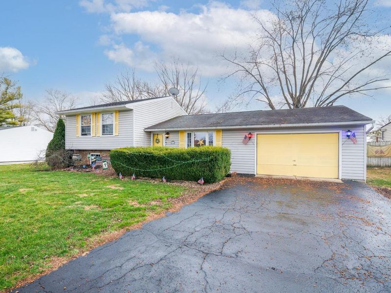 777 Celine Court, West Jefferson, OH 43162 Photo 4