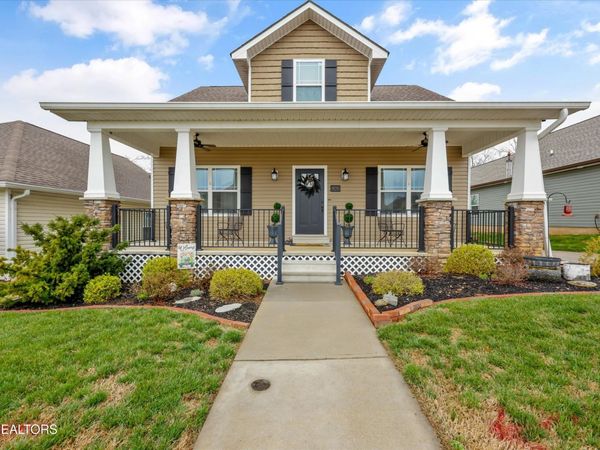 928 Stratford Ave, Sweetwater, TN 37874