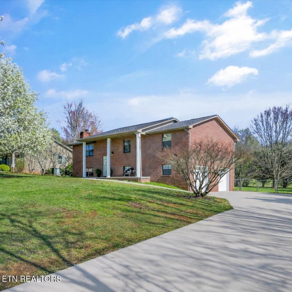 3239 Heather Glenn Drive, Maryville, TN 37801 Main Photo