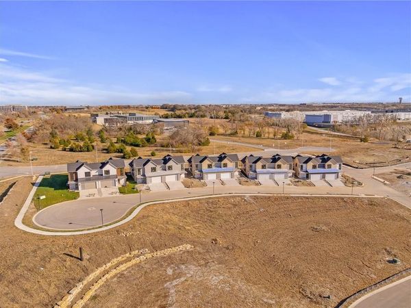 17792 W 96th Street, Lenexa, KS 66219