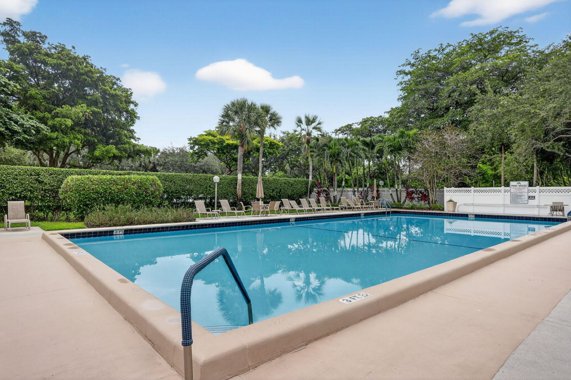 3499 Oaks Way, Unit 909, Pompano Beach, FL 33069 Photo