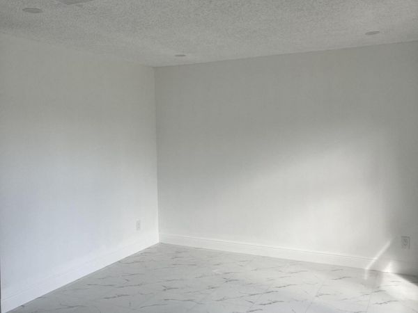 2747 Summit Boulevard, West Palm Beach, FL 33406