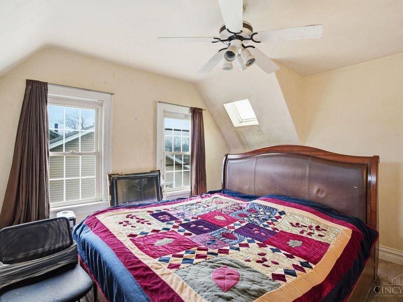 2715 W North Bend Road, Cincinnati, OH 45239 Photo 11