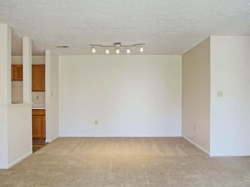 12061 Carrington Lane, Unit 102, Loveland, OH 45140 Photo 12