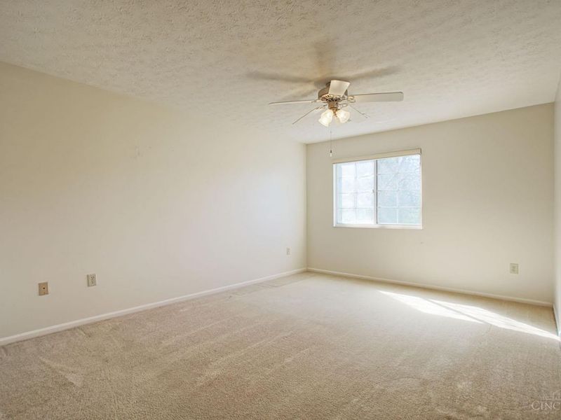 12061 Carrington Lane, Unit 102, Loveland, OH 45140 Photo 13