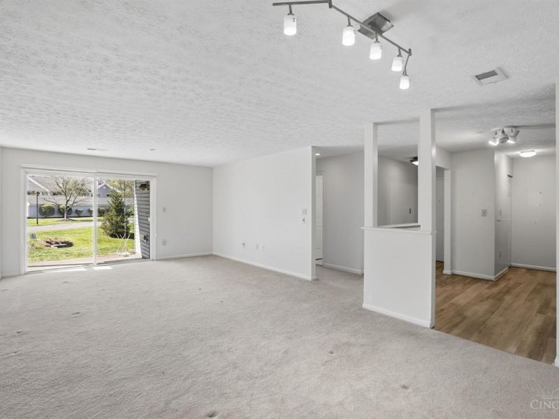 12061 Carrington Lane, Unit 102, Loveland, OH 45140 Photo 14