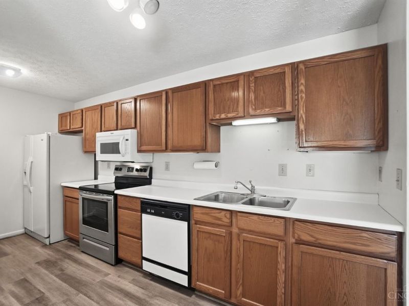 12061 Carrington Lane, Unit 102, Loveland, OH 45140 Photo 17
