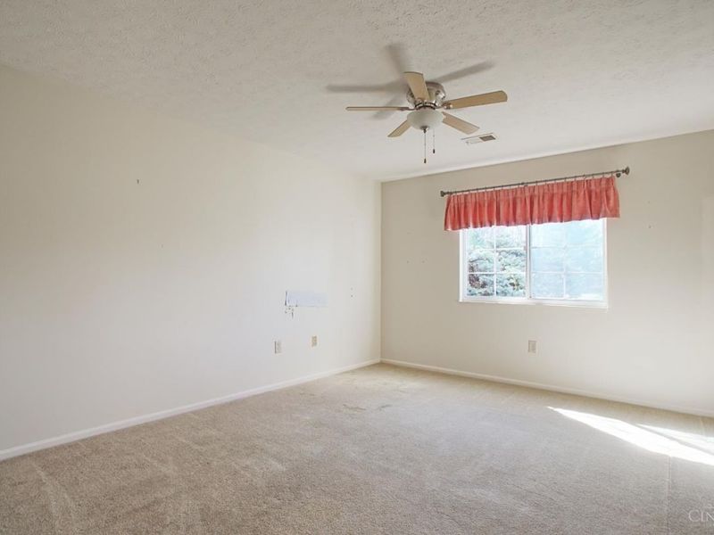 12061 Carrington Lane, Unit 102, Loveland, OH 45140 Photo 21