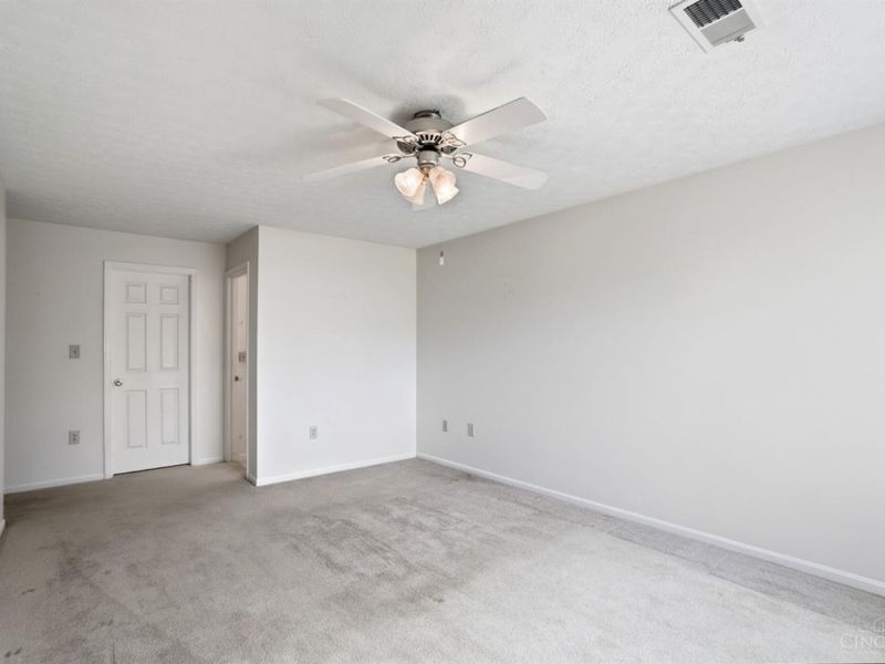 12061 Carrington Lane, Unit 102, Loveland, OH 45140 Photo 22