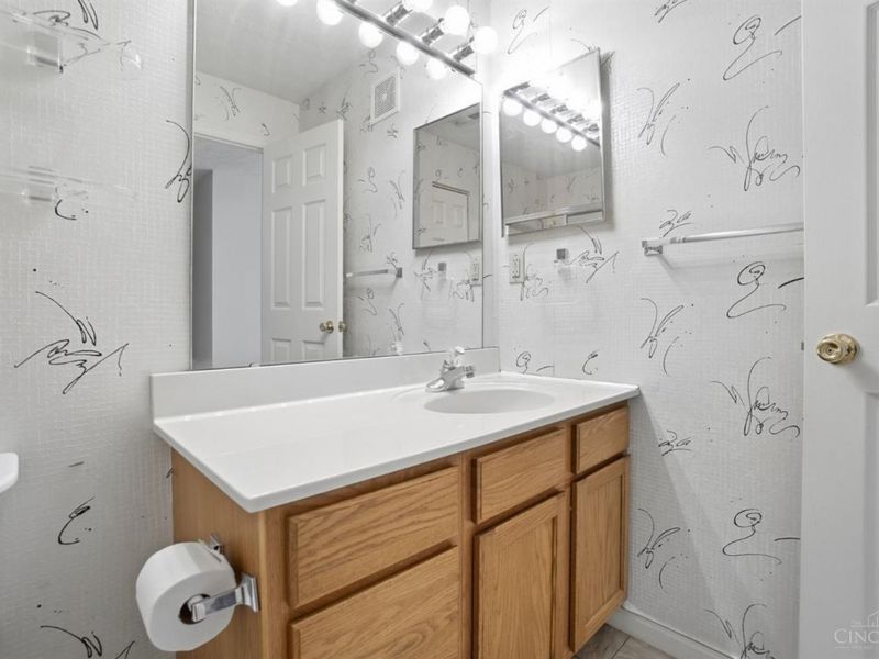 12061 Carrington Lane, Unit 102, Loveland, OH 45140 Photo 26