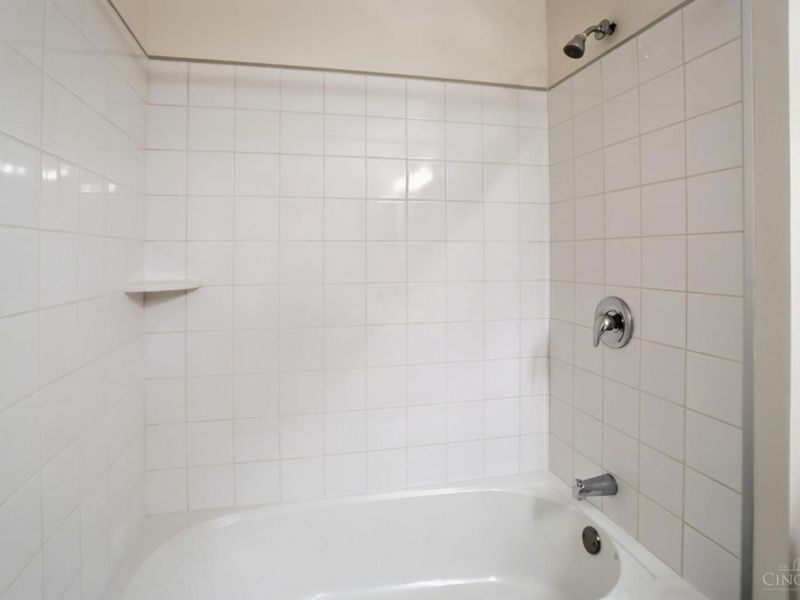 12061 Carrington Lane, Unit 102, Loveland, OH 45140 Photo 35