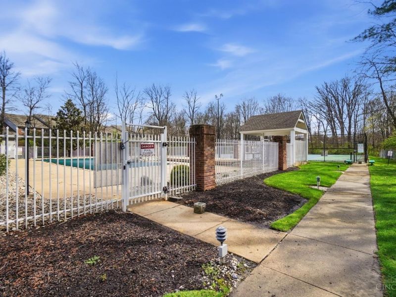 12061 Carrington Lane, Unit 102, Loveland, OH 45140 Photo 46