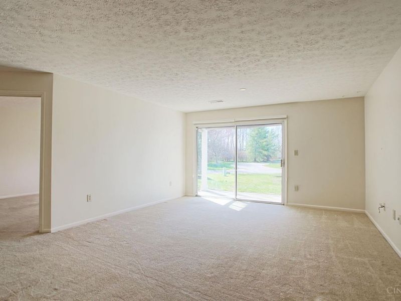 12061 Carrington Lane, Unit 102, Loveland, OH 45140 Photo 9