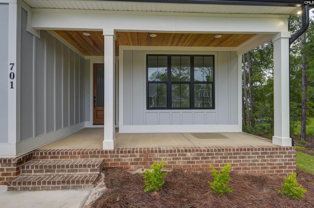 701 Peninsula Drive  Photo 4