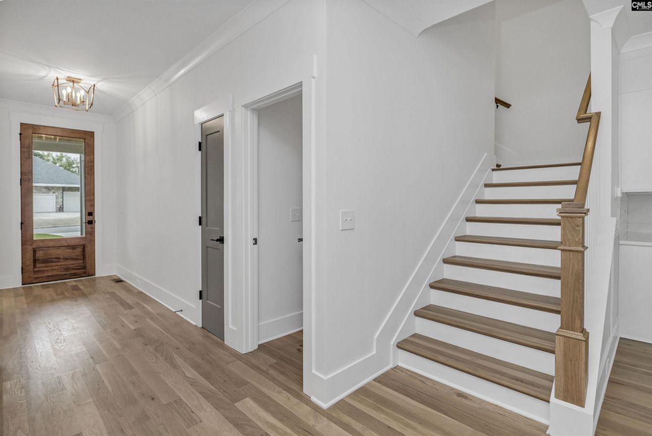 701 Peninsula Drive  Photo 6