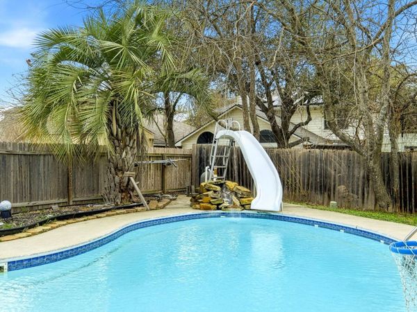 8422 Priest River DR , Round Rock, TX 78681