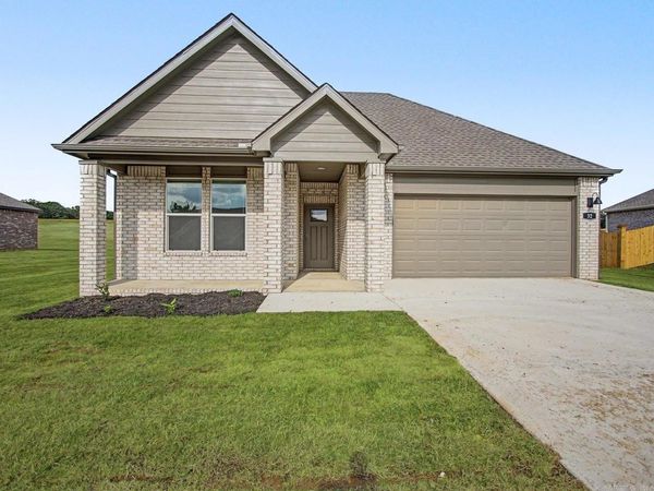 42 Plantation Drive, Mayflower, AR 72106