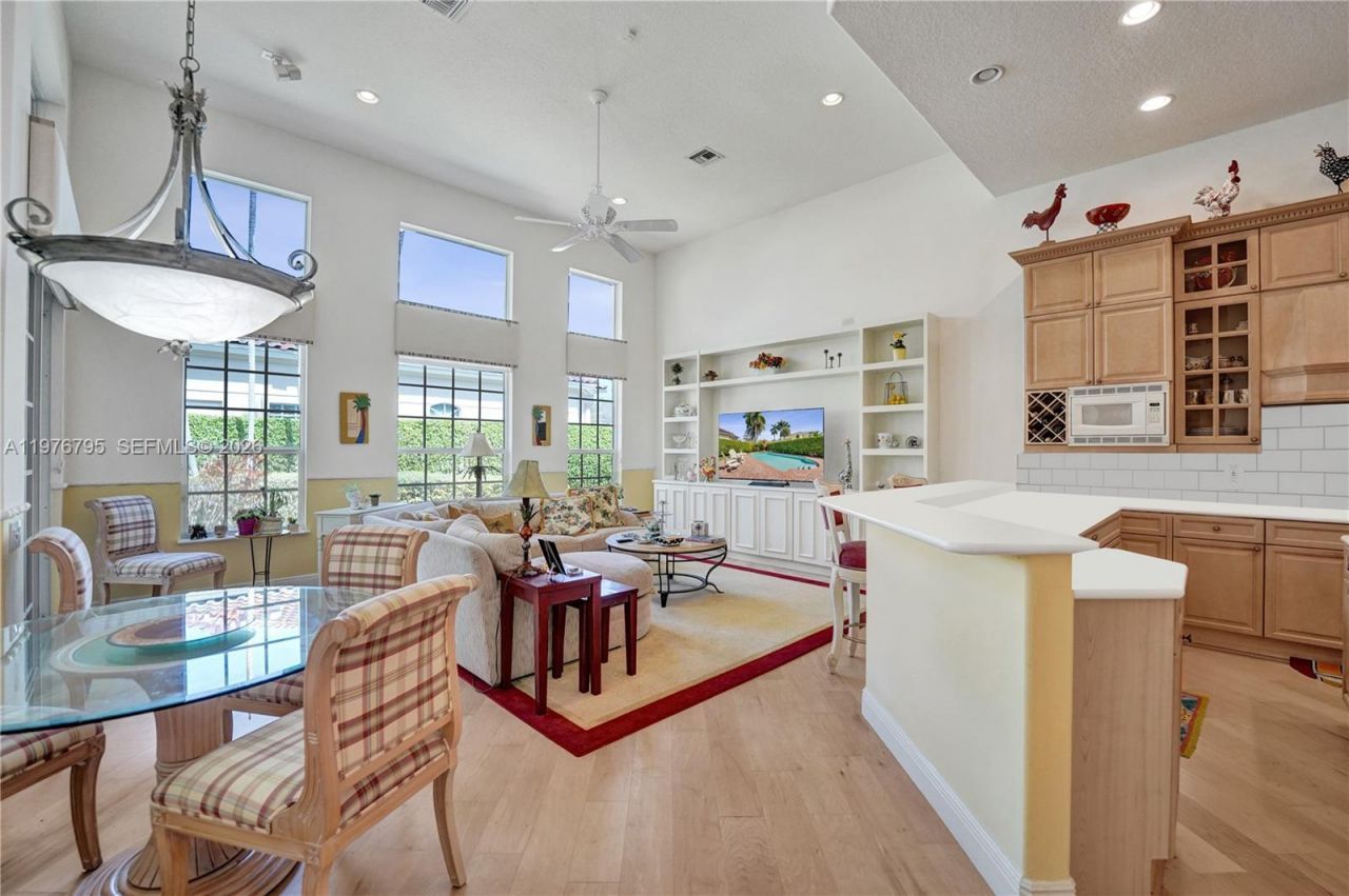 901 Manatee Way, Hollywood, FL 33019 Photo