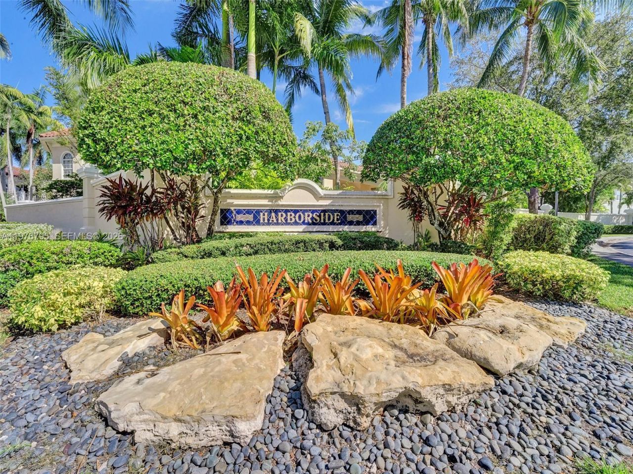 901 Manatee Way, Hollywood, FL 33019 Photo