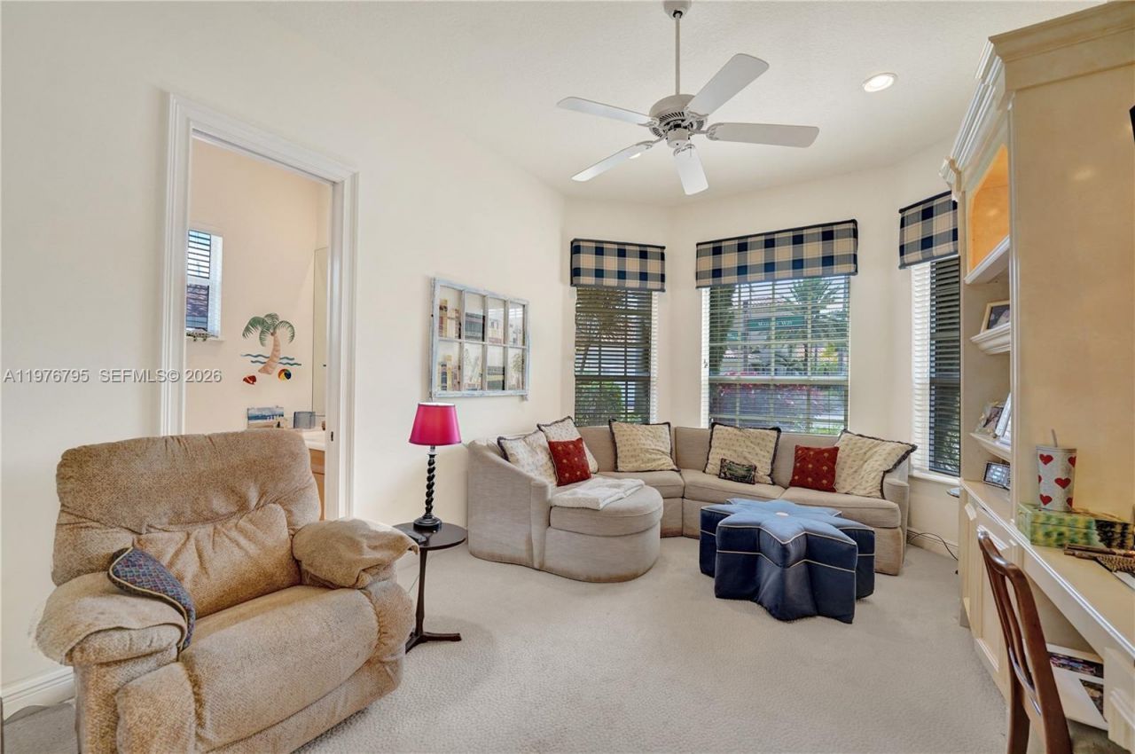 901 Manatee Way, Hollywood, FL 33019 Photo