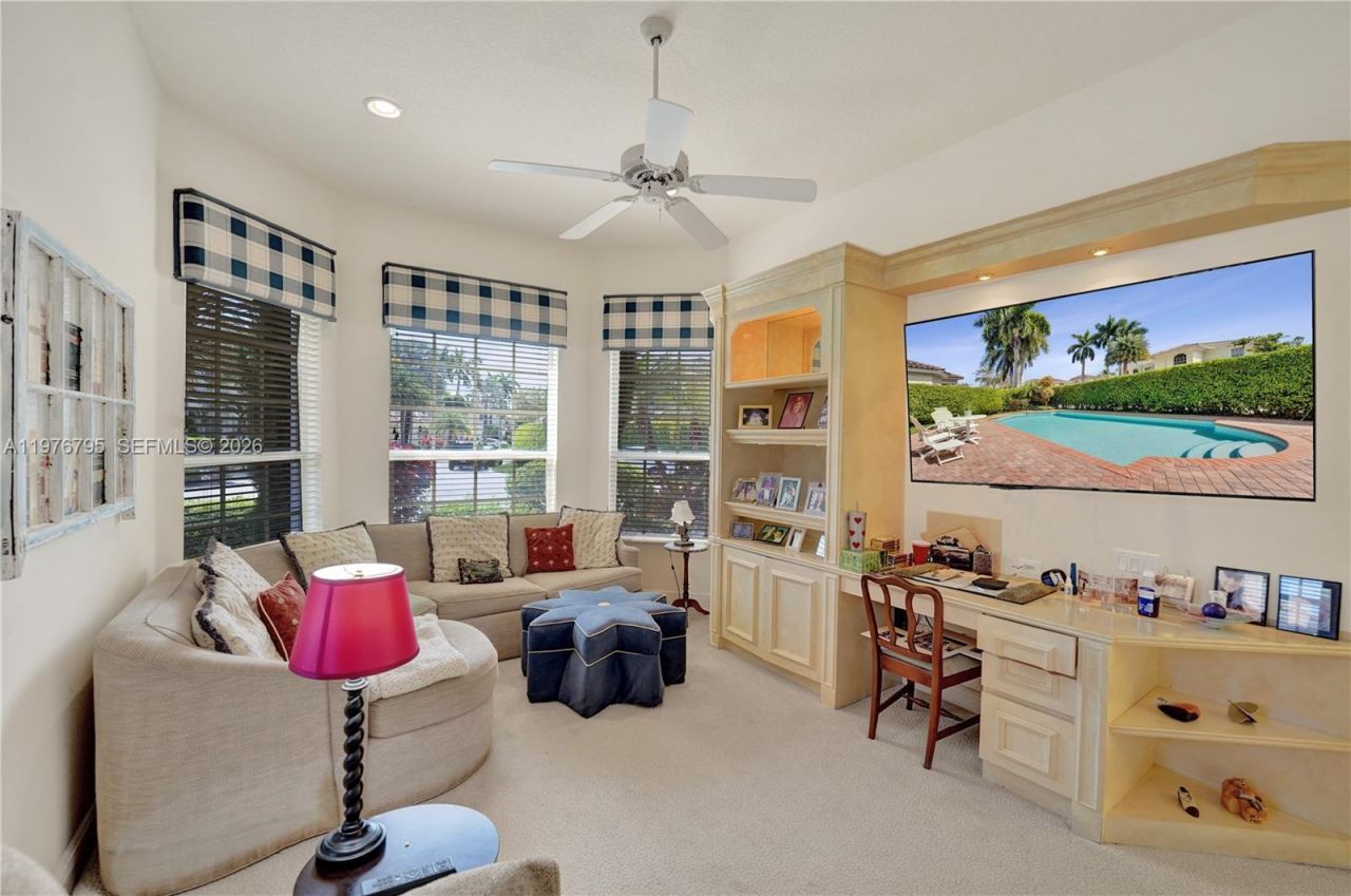 901 Manatee Way, Hollywood, FL 33019 Photo