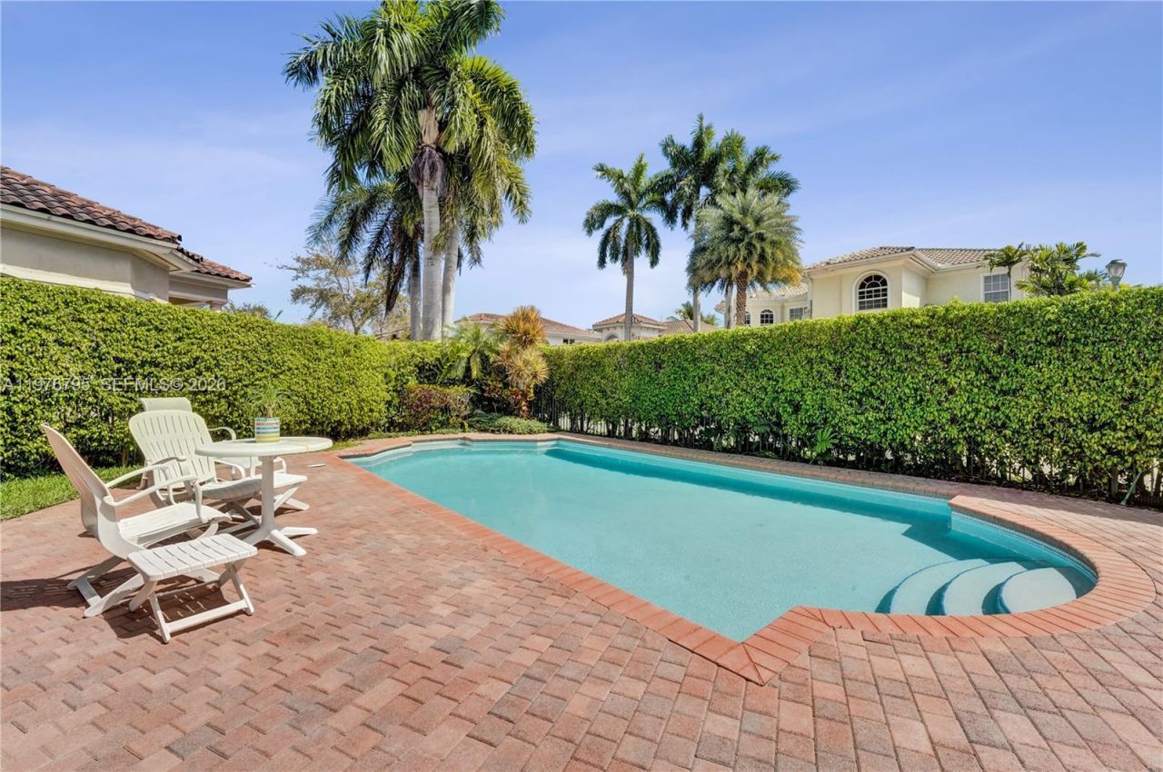 901 Manatee Way, Hollywood, FL 33019 Photo