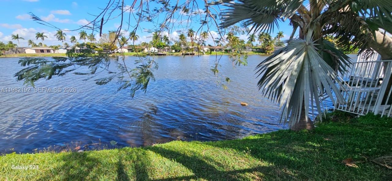 3720 NW 116th Ter, Sunrise, FL 33323 Photo