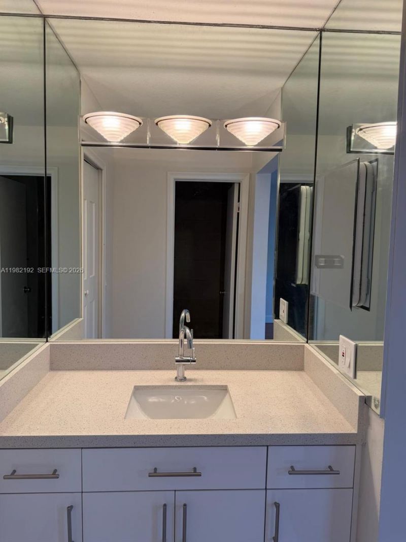 3720 NW 116th Ter, Sunrise, FL 33323 Photo