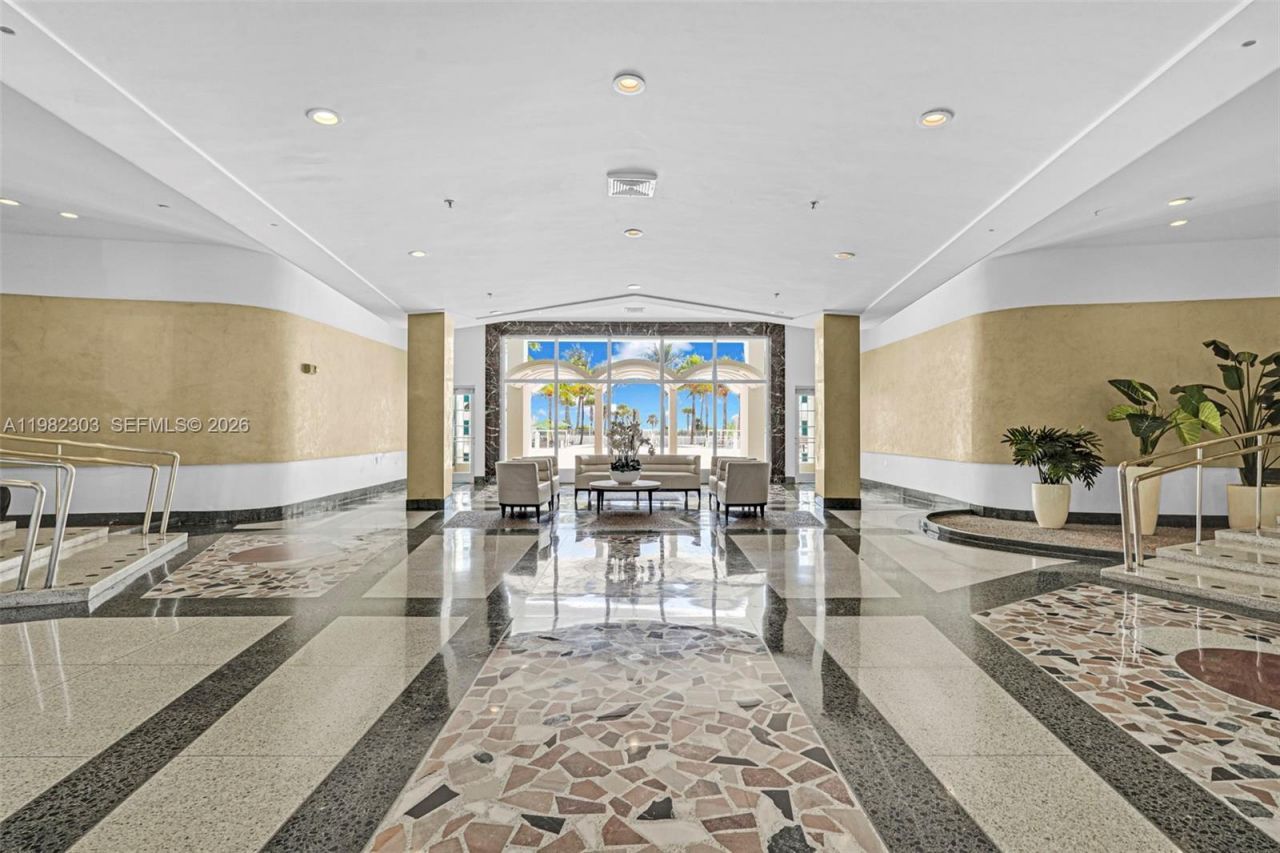 4925 Collins Ave, Unit 4A, Miami Beach, FL 33140 Photo