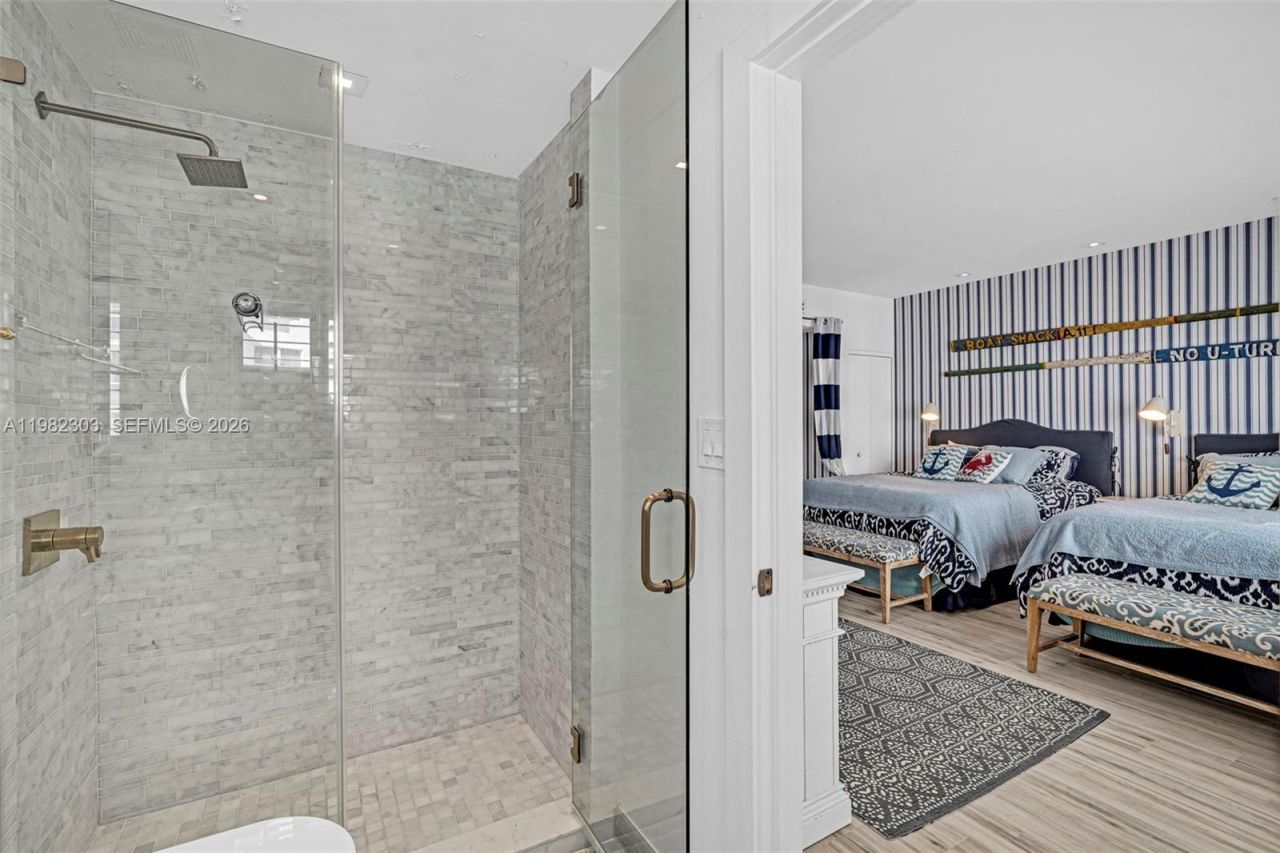 4925 Collins Ave, Unit 4A, Miami Beach, FL 33140 Photo