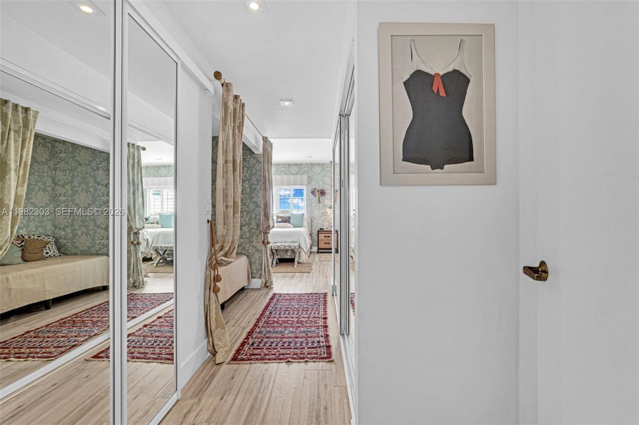 4925 Collins Ave, Unit 4A, Miami Beach, FL 33140 Photo