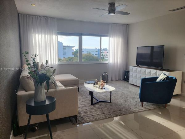 1020 94th St, Unit 502, Bay Harbor Islands, FL 33154
