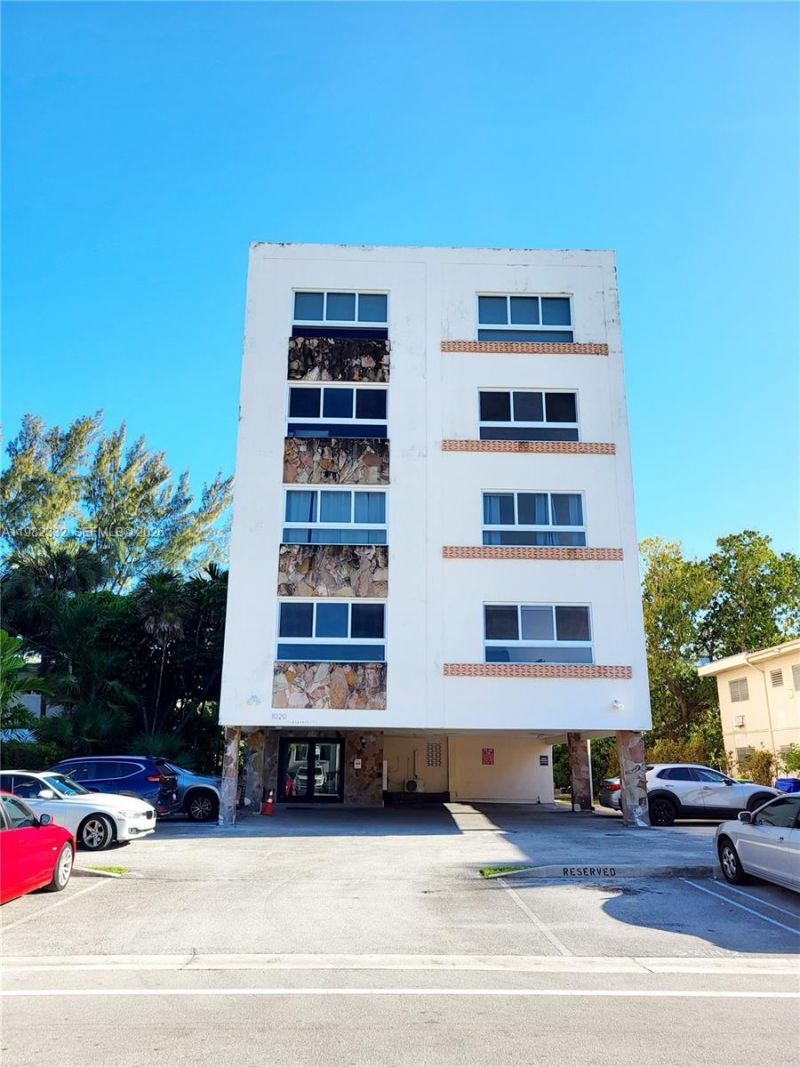 1020 94th St, Unit 502, Bay Harbor Islands, FL 33154 Photo