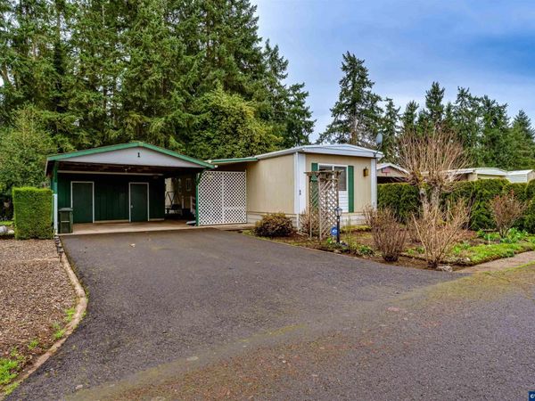 82274 River Dr, Creswell, OR 97426