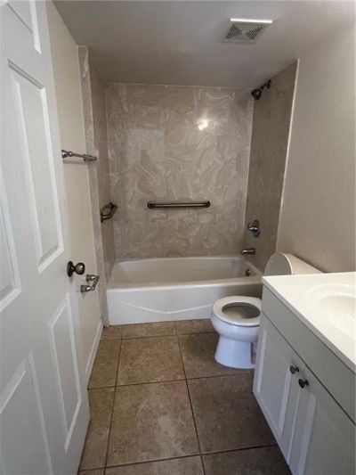 11195 Roseland Road, Unit 5, Sebastian, FL 32958 Photo