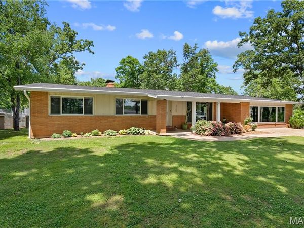 2105 Jackson Road , Poplar Bluff, MO 63901