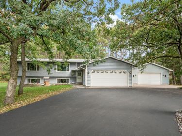 26437 Ridgewood Road, Zimmerman, MN 55398