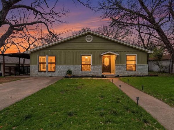 208 E Columbia Street, Weatherford, TX 76086