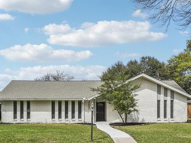 3237 Timberview Road, Dallas, TX 75229