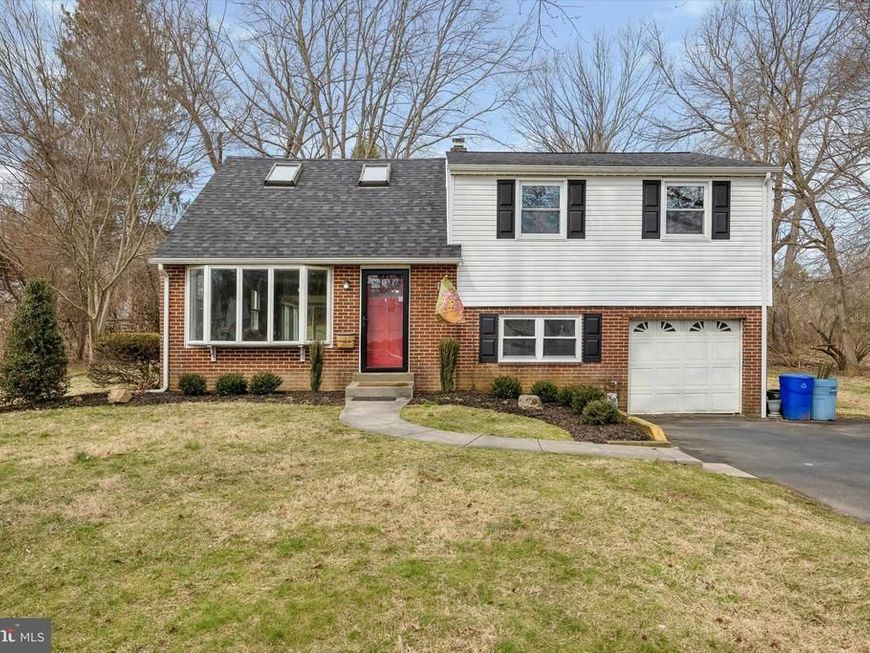 203 Spruce Road, Flourtown, PA 19031 Main Photo