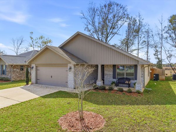 142 Ridgeway Circle, Crestview, FL 32536