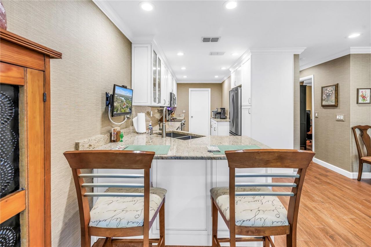 812 Amelia Court Ne, Saint Petersburg, FL 33702 Photo