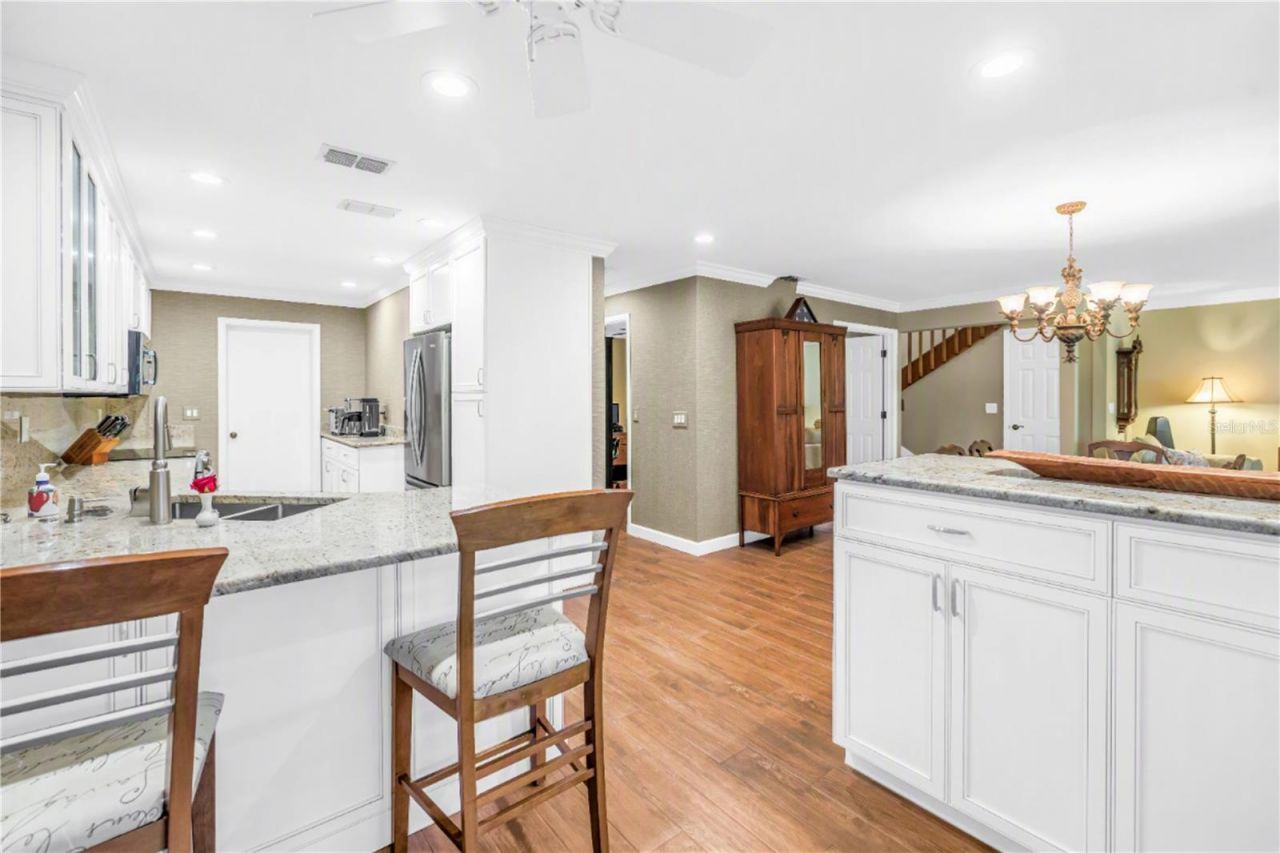 812 Amelia Court Ne, Saint Petersburg, FL 33702 Photo