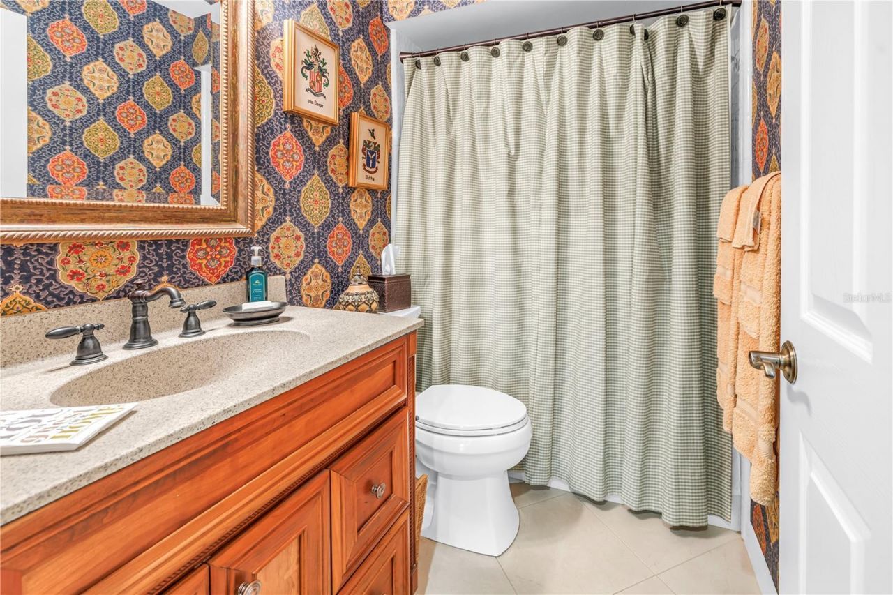 812 Amelia Court Ne, Saint Petersburg, FL 33702 Photo