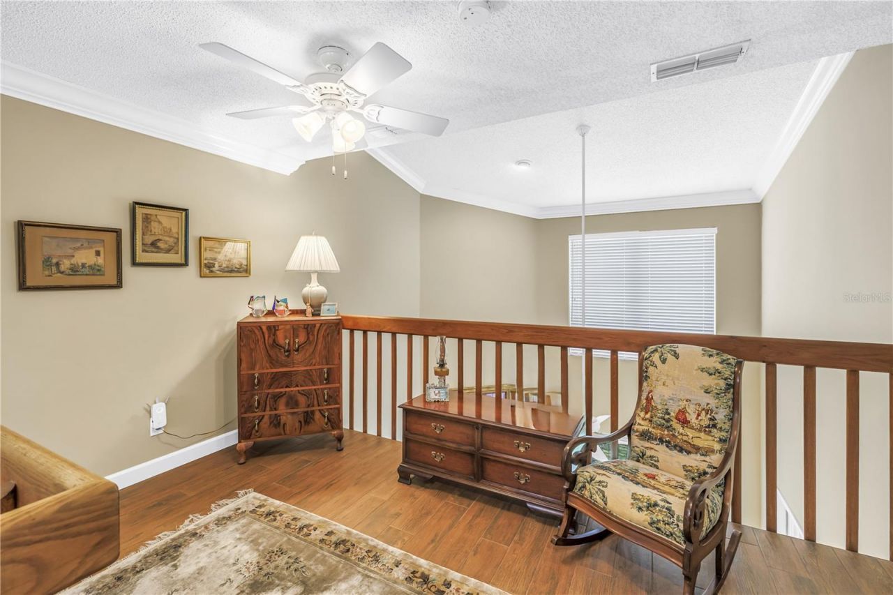 812 Amelia Court Ne, Saint Petersburg, FL 33702 Photo