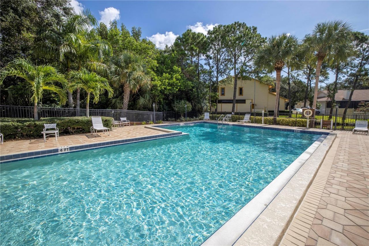 812 Amelia Court Ne, Saint Petersburg, FL 33702 Photo