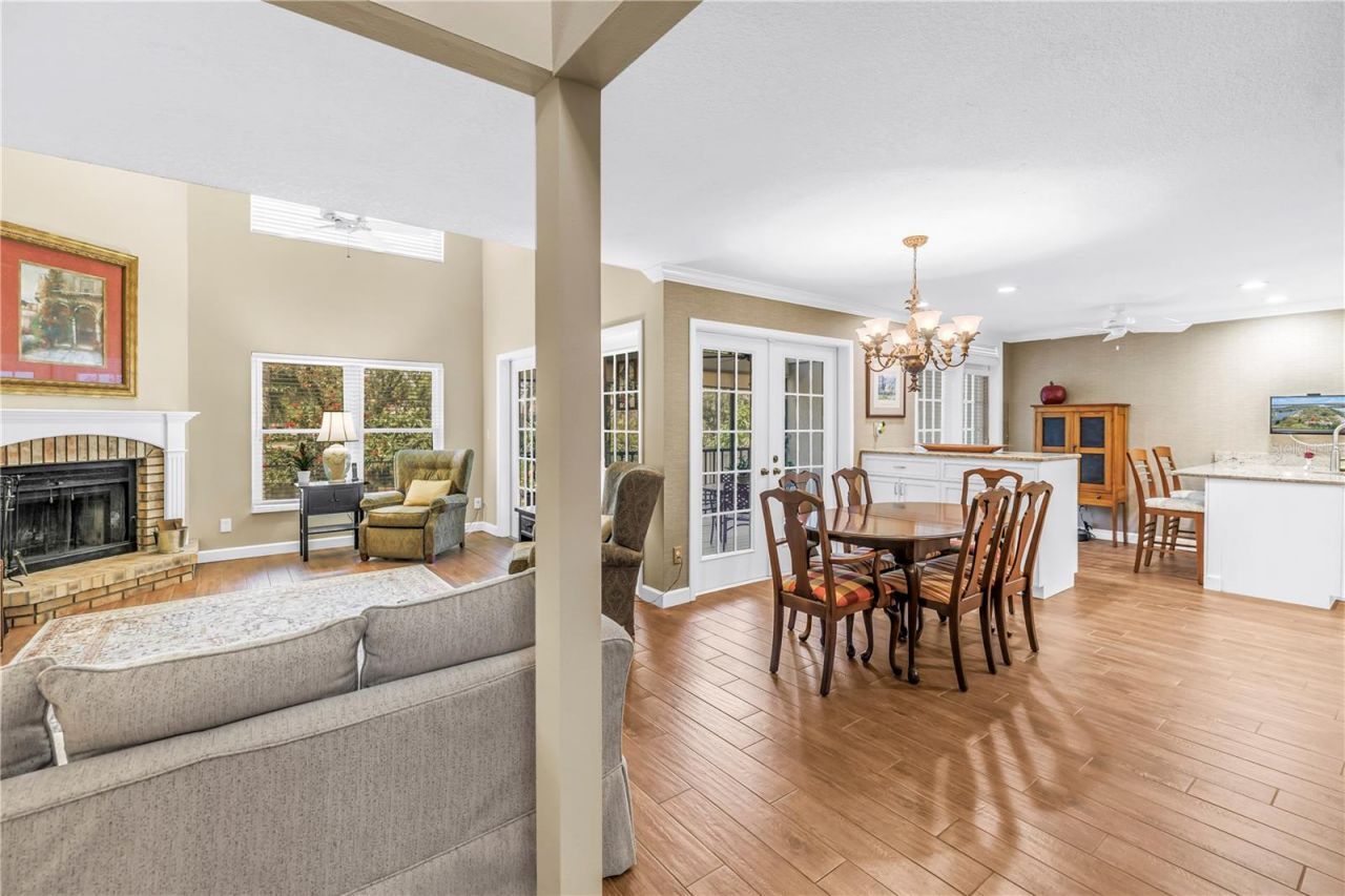 812 Amelia Court Ne, Saint Petersburg, FL 33702 Photo