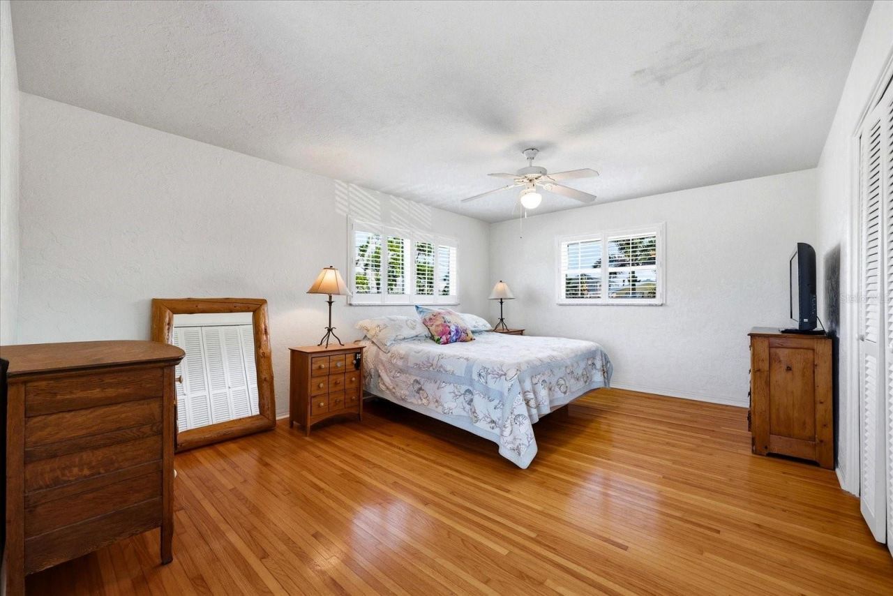 7886 9th Avenue S, Saint Petersburg, FL 33707 Photo