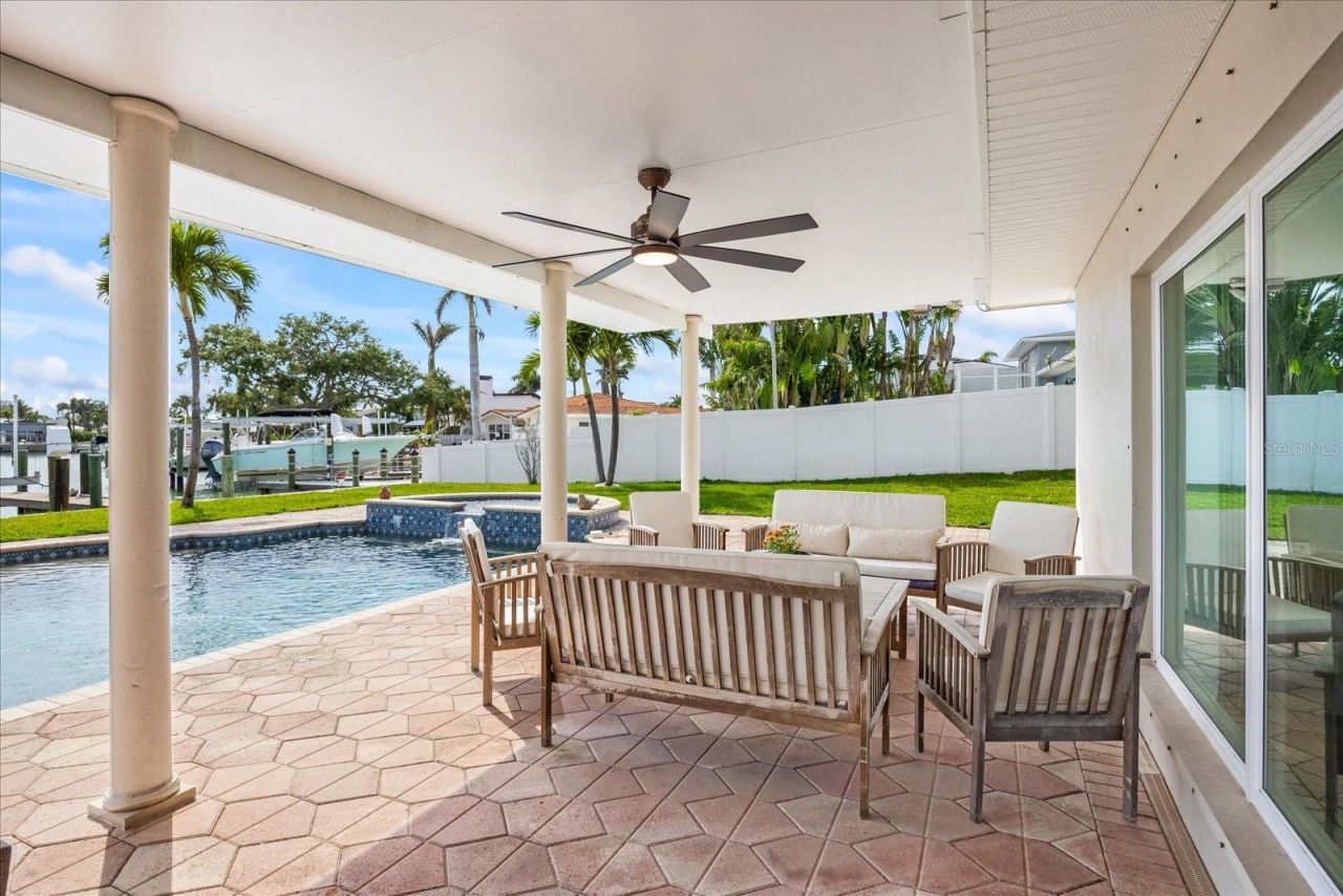 7886 9th Avenue S, Saint Petersburg, FL 33707 Photo